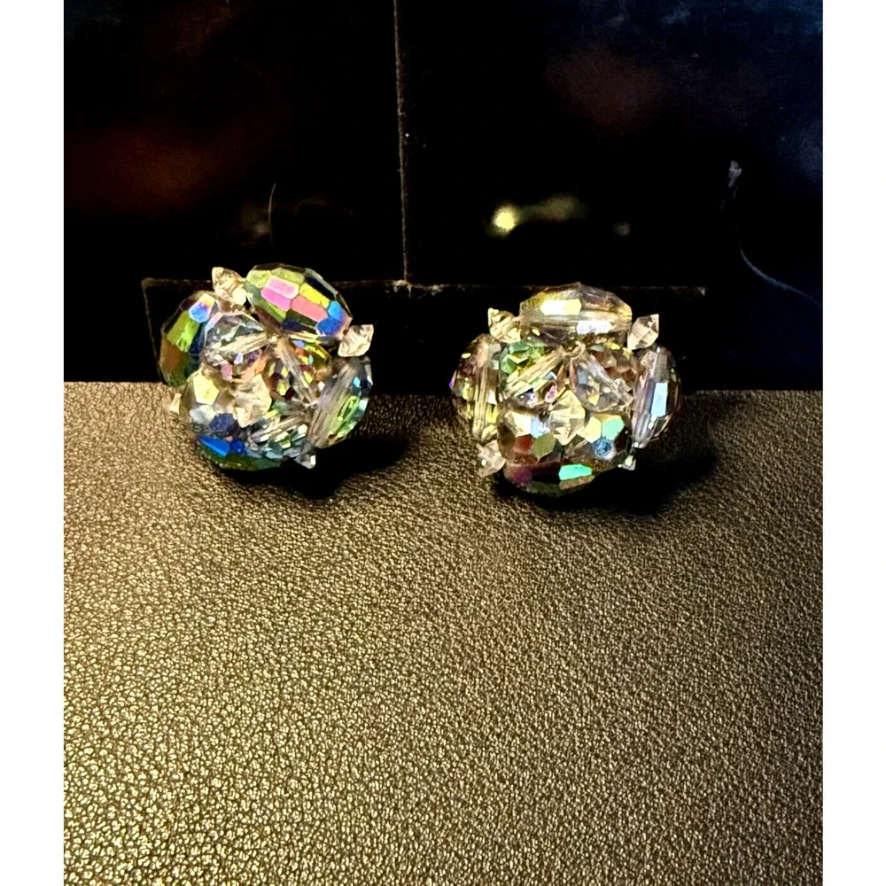 Vintage Faceted Crystal Iridescent Rhinestone Aurora Borealis Clip-on Earrings